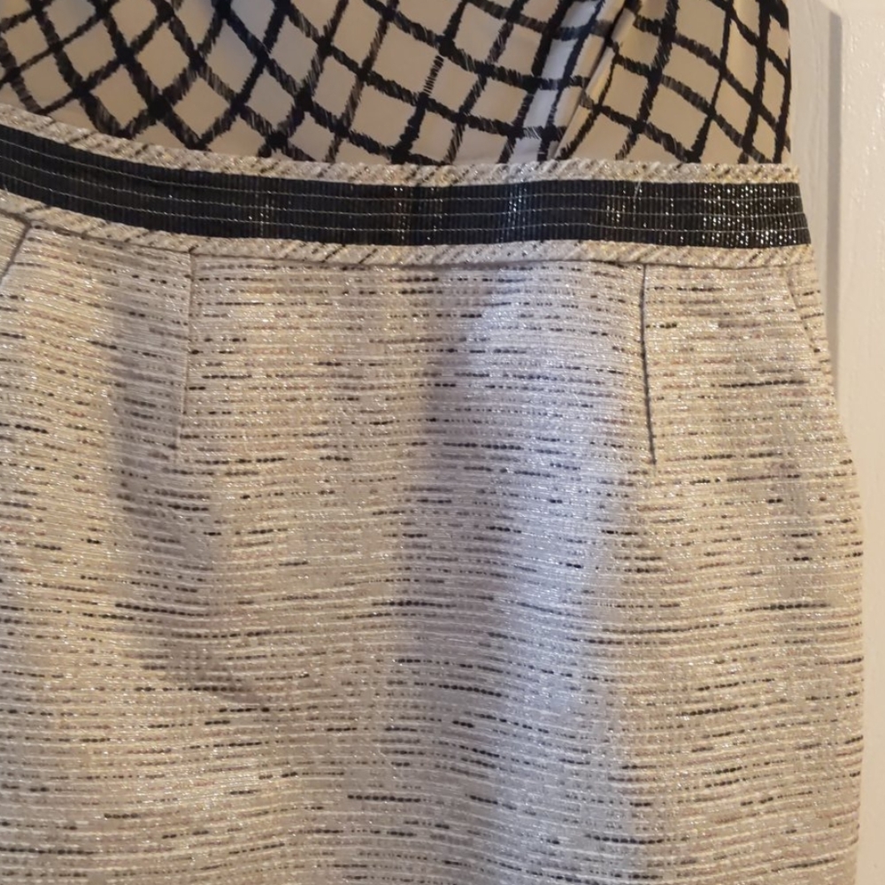 Dress - Picture 4 of 10